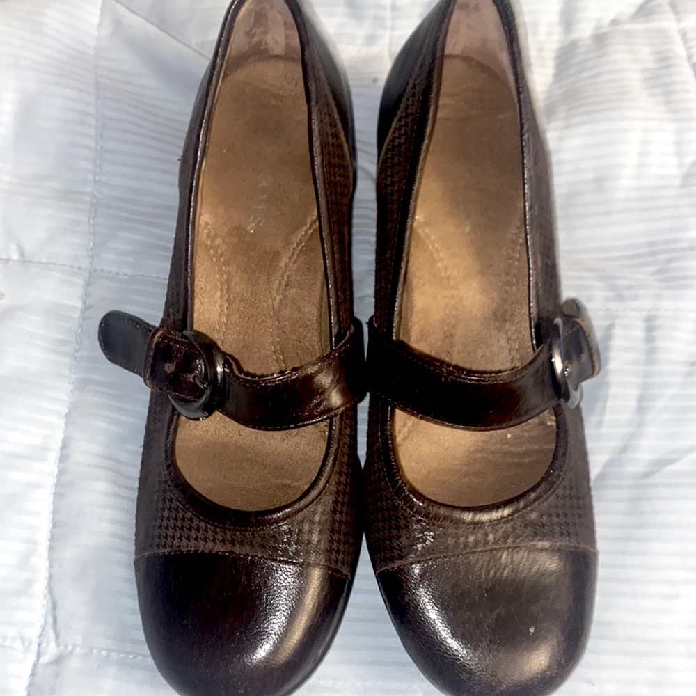 Brown heels